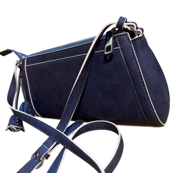 Karl Lagerfeld Paris IRIS Slim Crossbody Bag - Picture 6 of 13